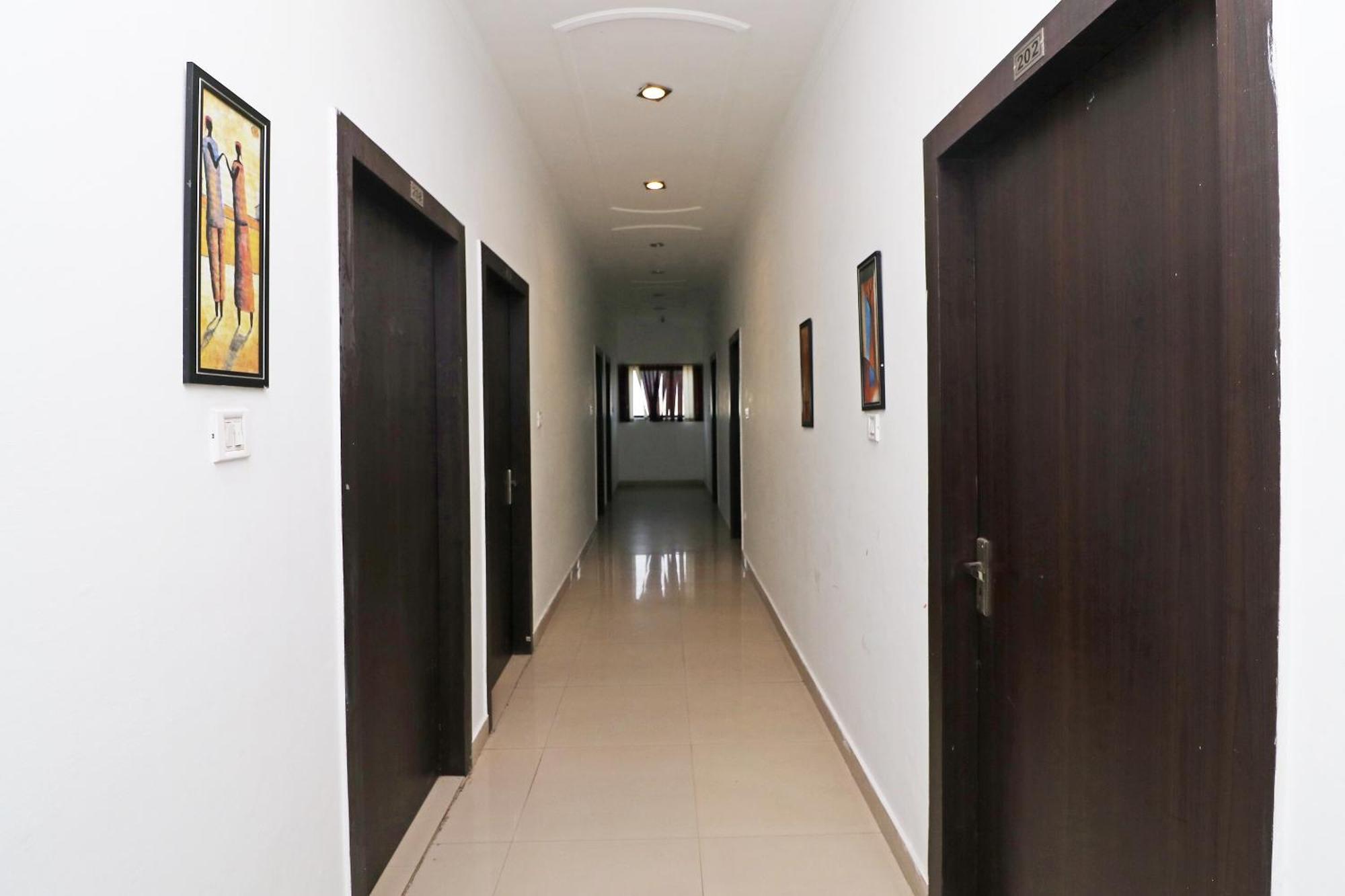 Hotel O Mid Town Ojus Tower Rudrapur Exterior photo